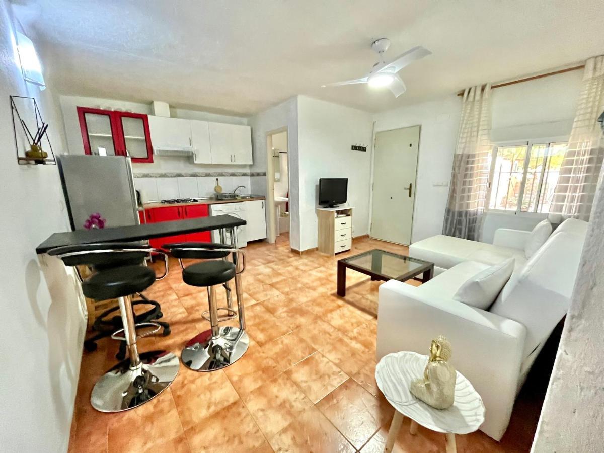 Estudio Adosado Acogedor Con Jardin, Barbacoa Y Parking Privado Alicante Zewnętrze zdjęcie