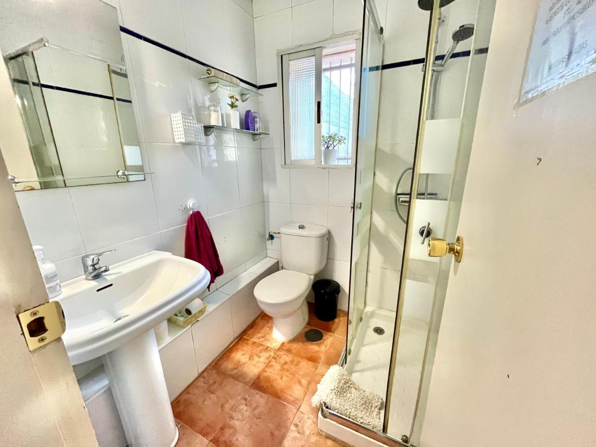 Estudio Adosado Acogedor Con Jardin, Barbacoa Y Parking Privado Alicante Zewnętrze zdjęcie