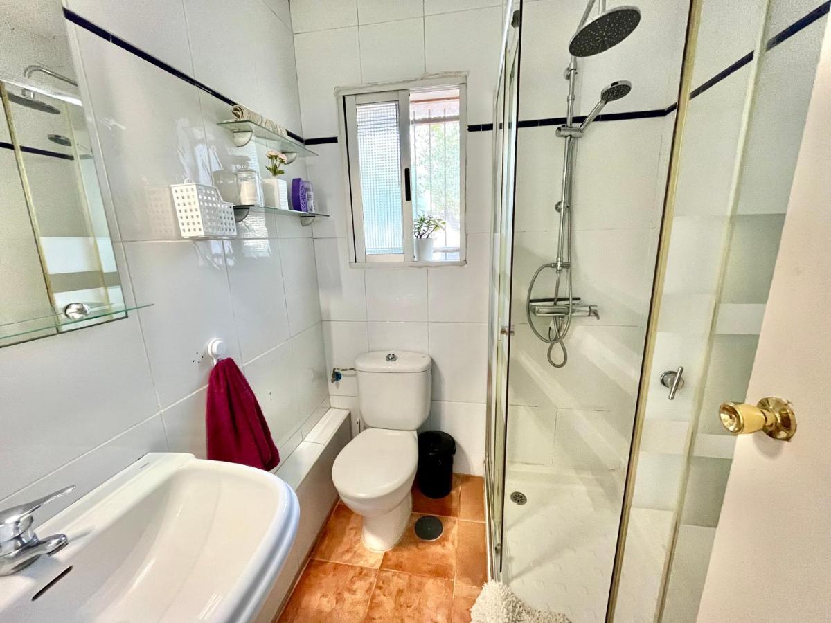 Estudio Adosado Acogedor Con Jardin, Barbacoa Y Parking Privado Alicante Zewnętrze zdjęcie
